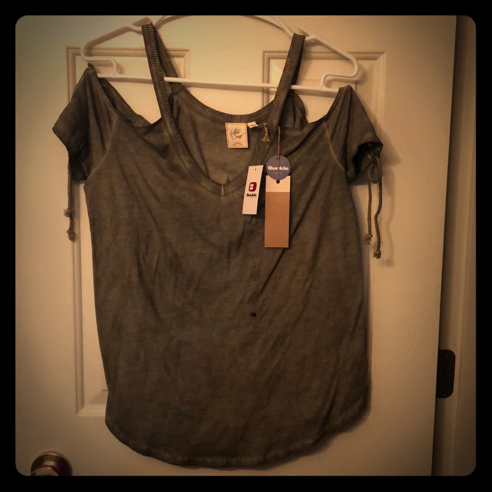 Buckle olive green top